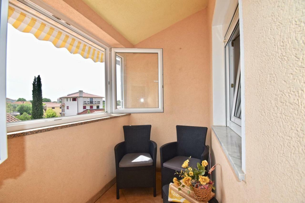 Comfortable Apartment Near The Hidrobaza Beach Štinjan Eksteriør bilde
